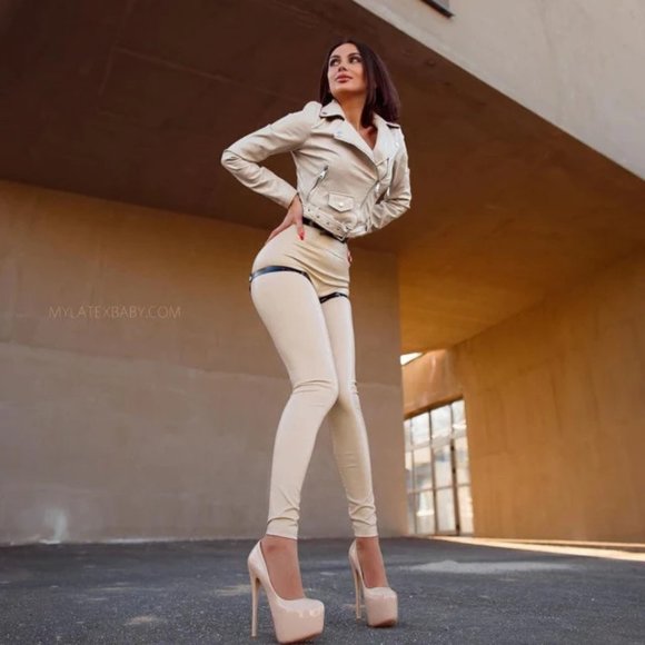 FITSTRENGTH - HIGH WAIST LEATHER LEGGINGS FOR WOMEN - Picture 2 of 5